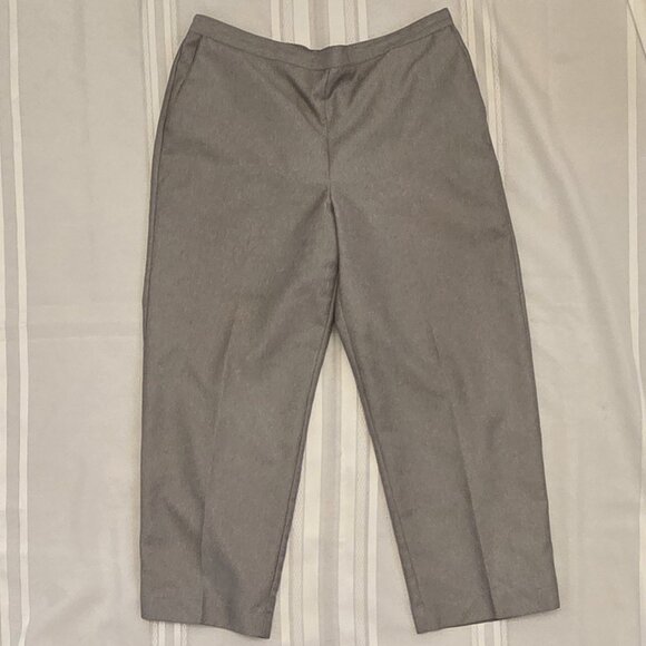 Light Grey Alfred Dunner Pants -  Size 18 - Picture 1 of 7
